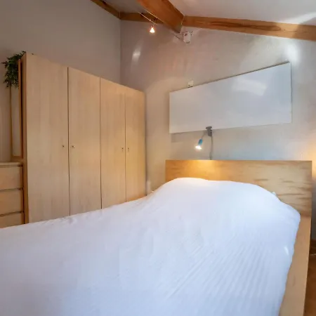 Сasa de vacaciones Holiday Home Vissershuis 61 With Parking By Interhome *